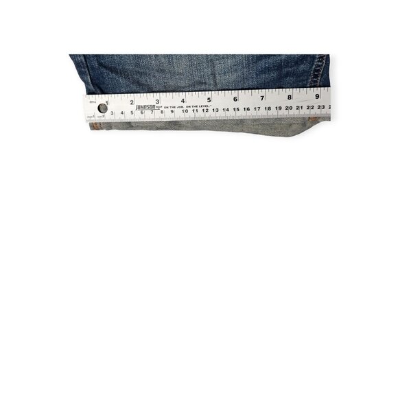 Vintage Levi's | Denim Shorts | Women's | 28 | Cuffed Mid-Wash | The Denim Jean - Picture 7 of 10